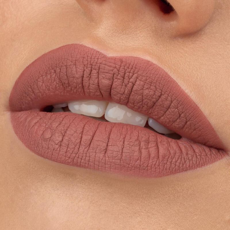 essence 8h matte