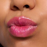 Juicy Bomb Glossy Butter faces juicy bomb glossy butter