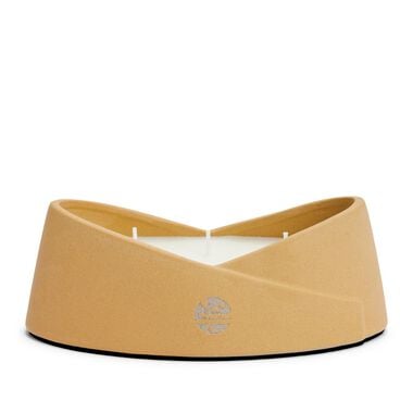 faces embrace   artisanal