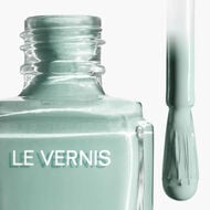 Le Vernis Nail Colour faces le vernis nail colour
