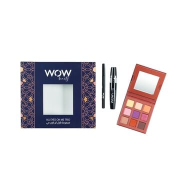 faces all eyes on me trio