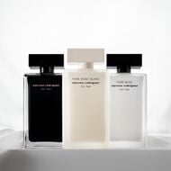 Pure Musc Blanc For Her Eau de Parfum Intense faces pure musc blanc for her eau de parfum intense