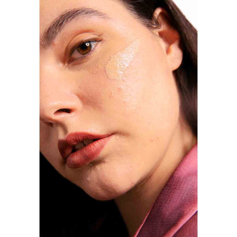 اربوريان كريم سوبر بي بي نيود بتغطية كاملة للبشرة المعرضة لحب الشباب