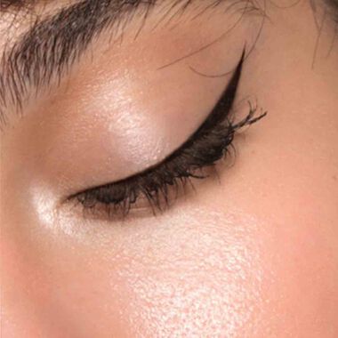 faces dusk to dawn liquid liner