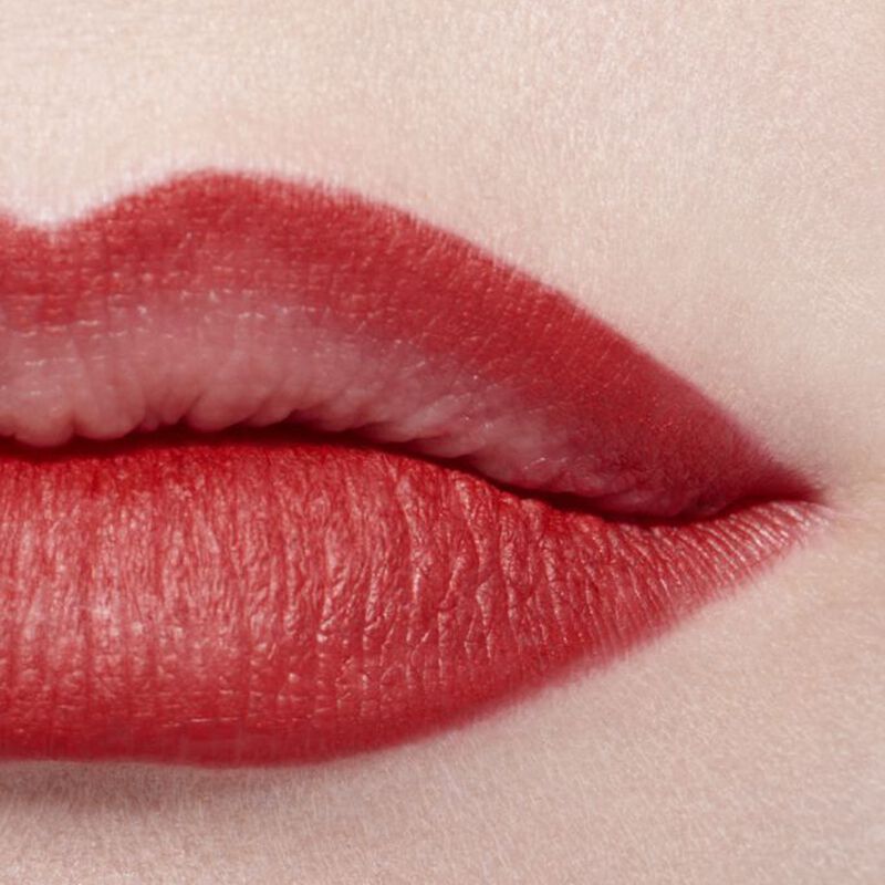 شانيل le crayon levres