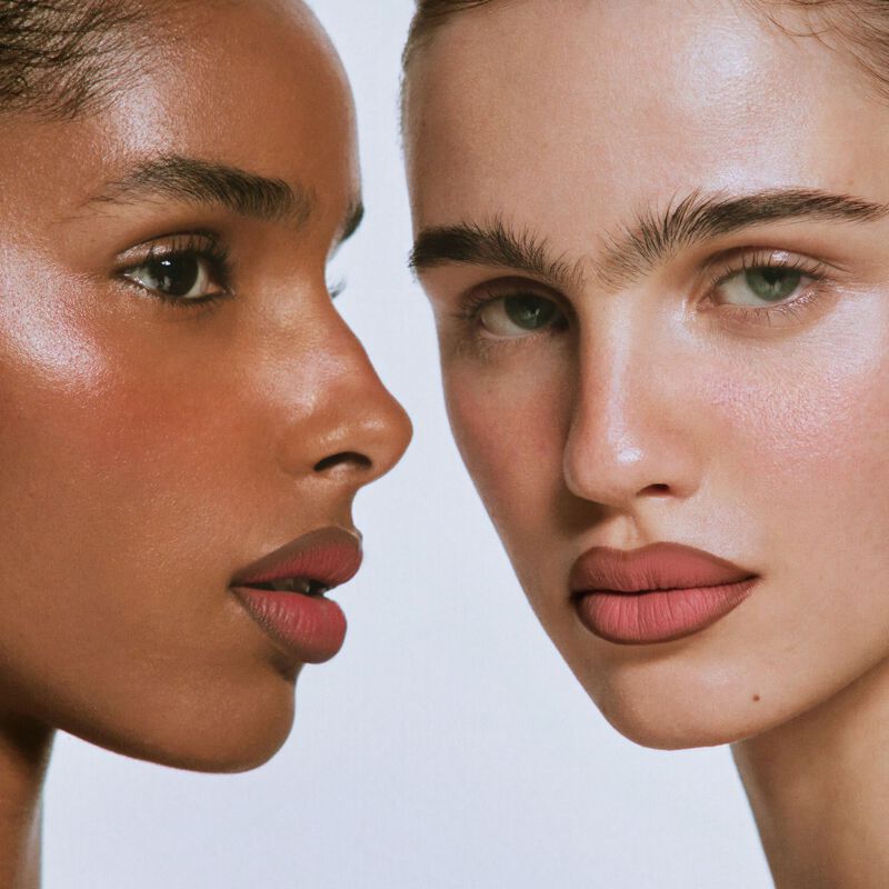 kylie cosmetics plumping