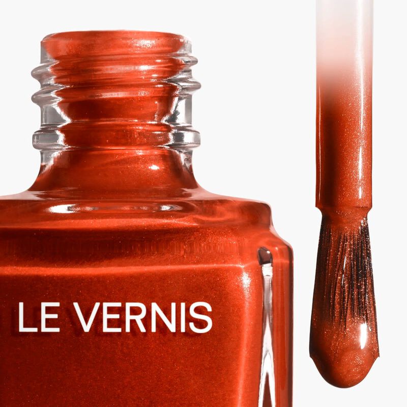 شانيل le vernis طلاء أظافر طويل الثبات  إصدار محدود