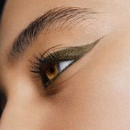 faces قلم تحديد العيون أكوا ريزيست كولور