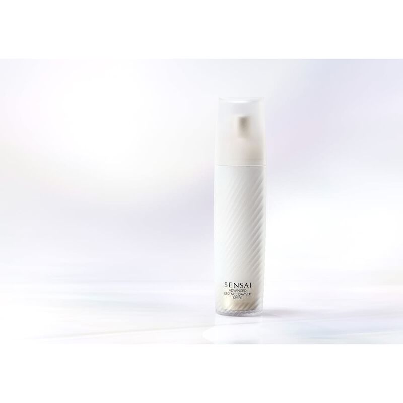 sensai advanced essence day veil