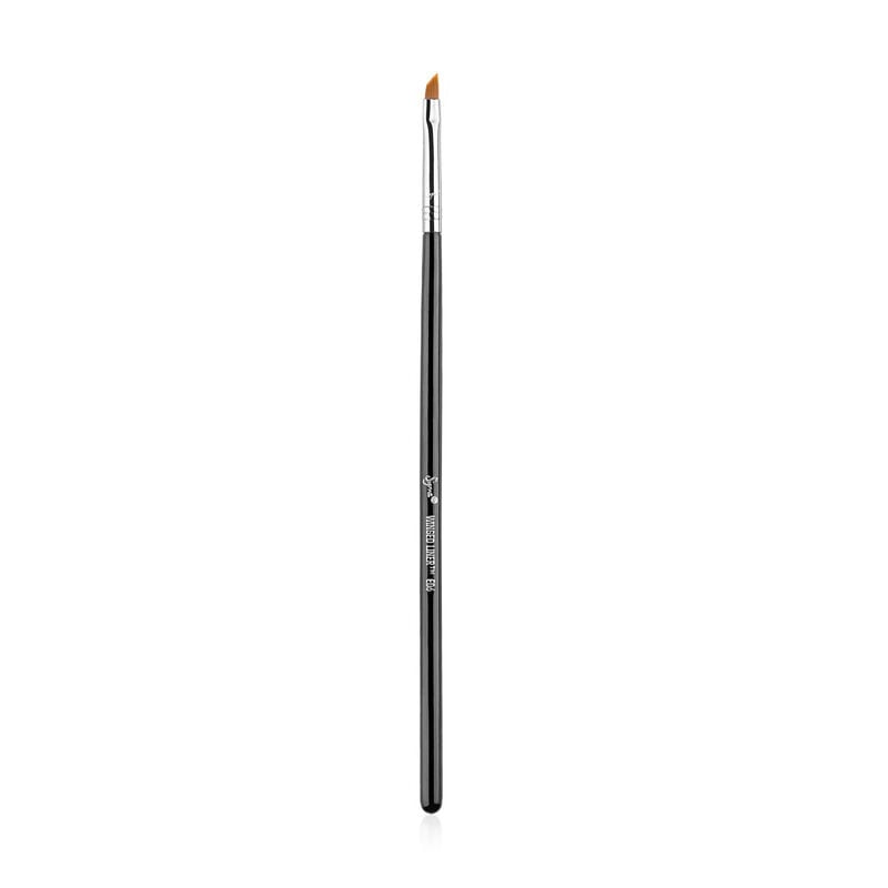 Winged Liner Brush E06