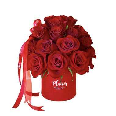 Velvet Cylinder Mini - Red Garden Rose Dome faces velvet cylinder mini red garden rose dome