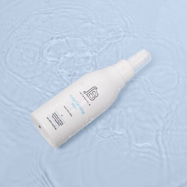 faces keep calming mist