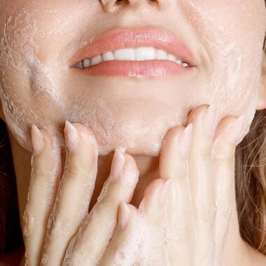 faces turmeric glow foaming cleanser