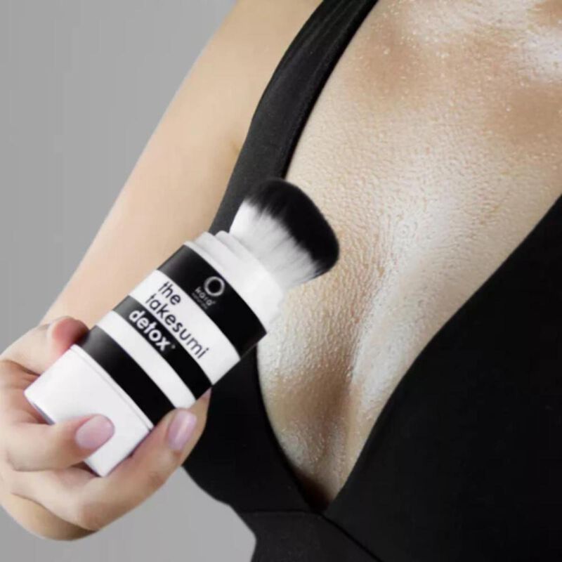 kaia naturals the takesumi detox the sweat powder brush and refill set