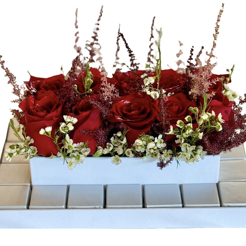 plaisir cadeaux et fleurs luxury floral chocolate box