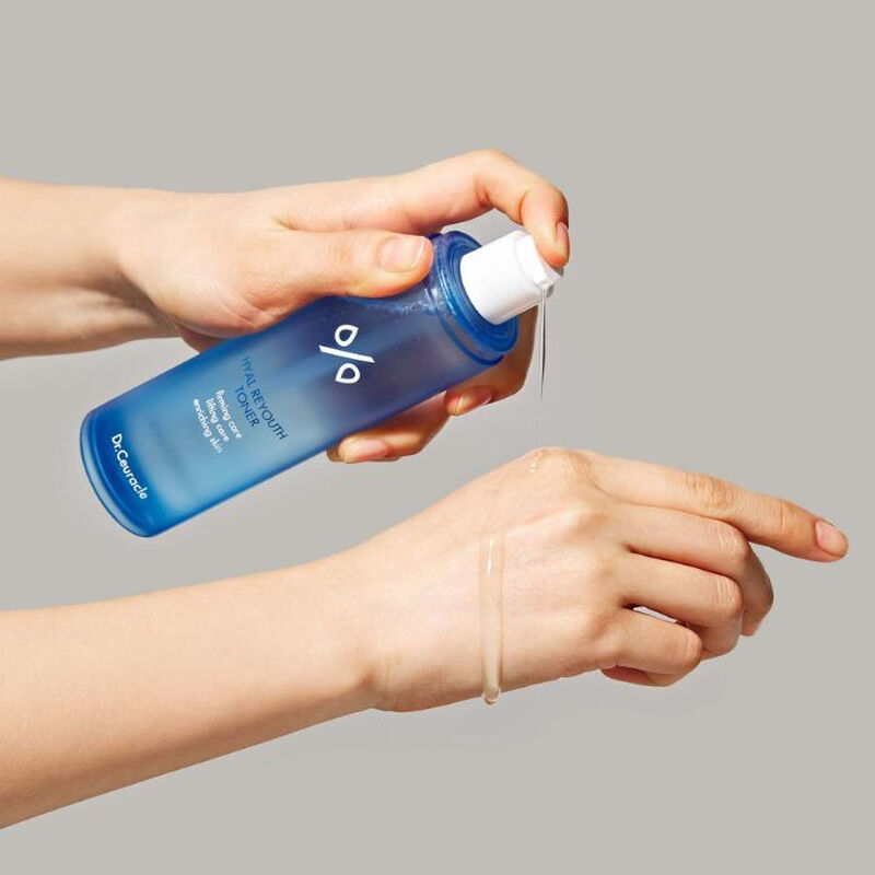 dr. ceuracle تونر هيال ريوث، ترطيب عميق مع حمض الهيالورونيك وفيتامينات b3 وb5