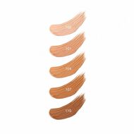 Glow and Smile Lifting Foundation faces glow and smile lifting foundation