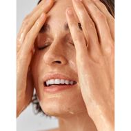 faces clear nourishing cleanser