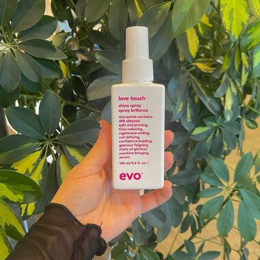 faces love touch shine spray