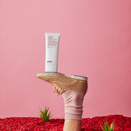 Total Recoil Curl Definer faces total recoil curl definer