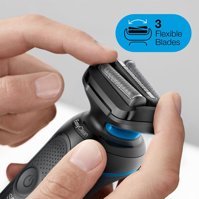 براون ماكينة حلاقة الإصدار الخامس بنظام تنظيف سهل