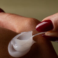 faces soothe   protect daily moisturiser