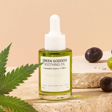 Green Goddess Soothing Oil faces green goddess soothing oil