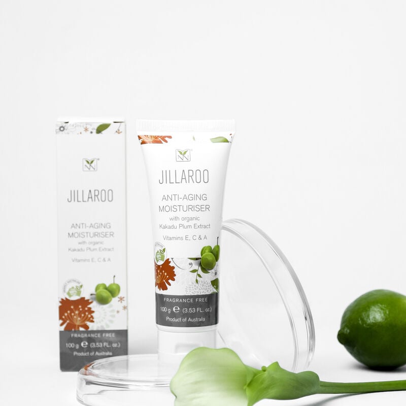 y not natural jillaroo anti‑aging moisturiser with kakadu plum & vitamin c skin boost
