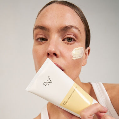 faces restorative  mask   scrub