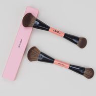 faces فرشاة أول ان ون