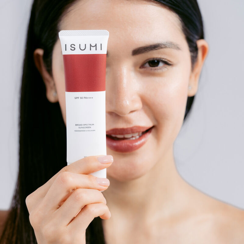 isumi broad spectrum sunscreen spf 50 pa++++