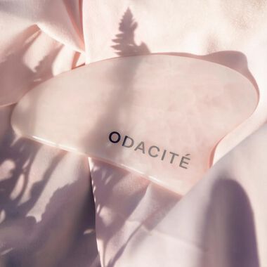 faces crystal contour gua sha rose quartz