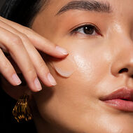 faces clarify   renew daily moisturiser