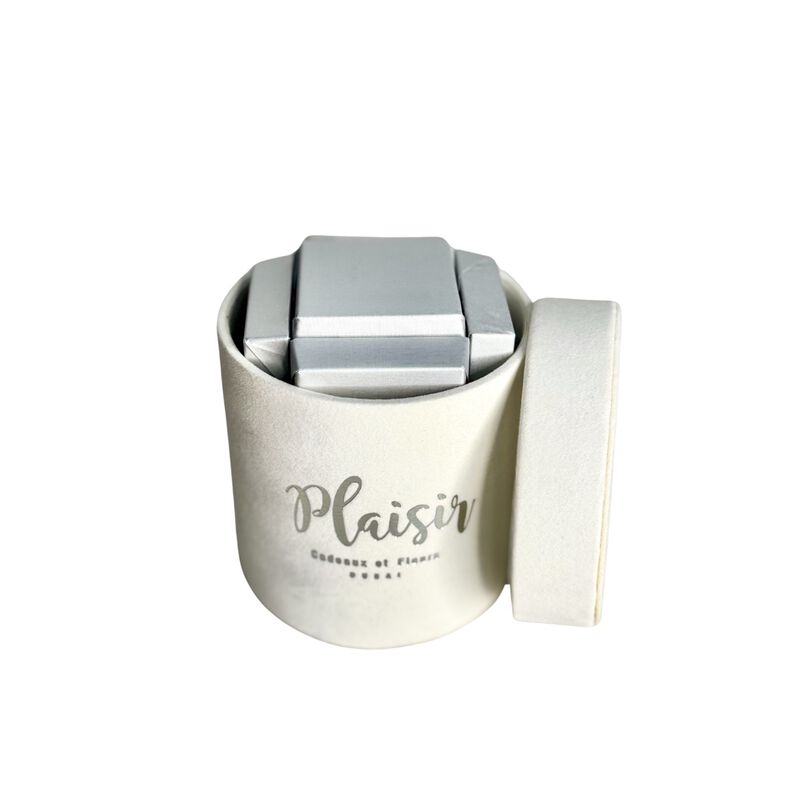 plaisir cadeaux et fleurs giftset make someone smile in white
