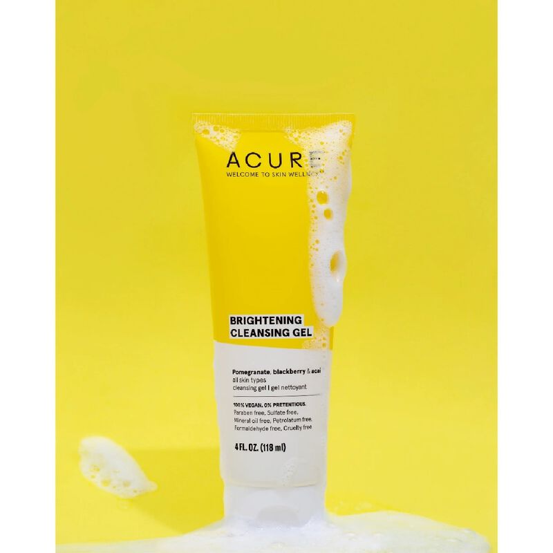 اكيور جل تنظيف مُفتّح للبشرة