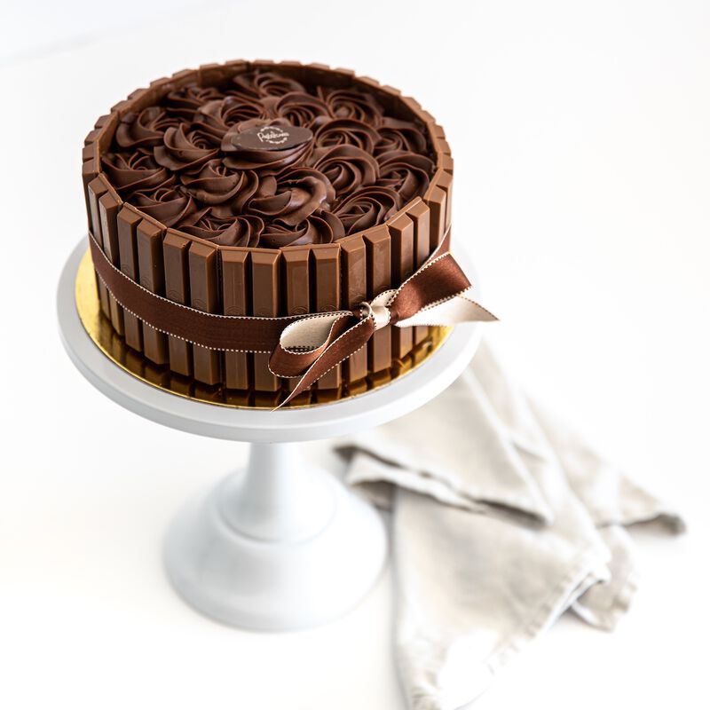 plaisir cadeaux et fleurs cake  kitkat