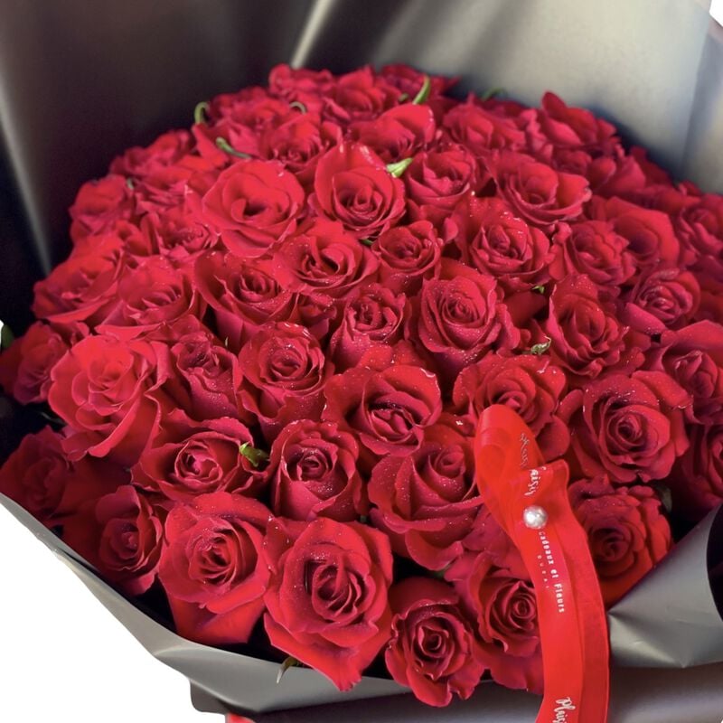plaisir cadeaux et fleurs handtied bouquet 51 red roses