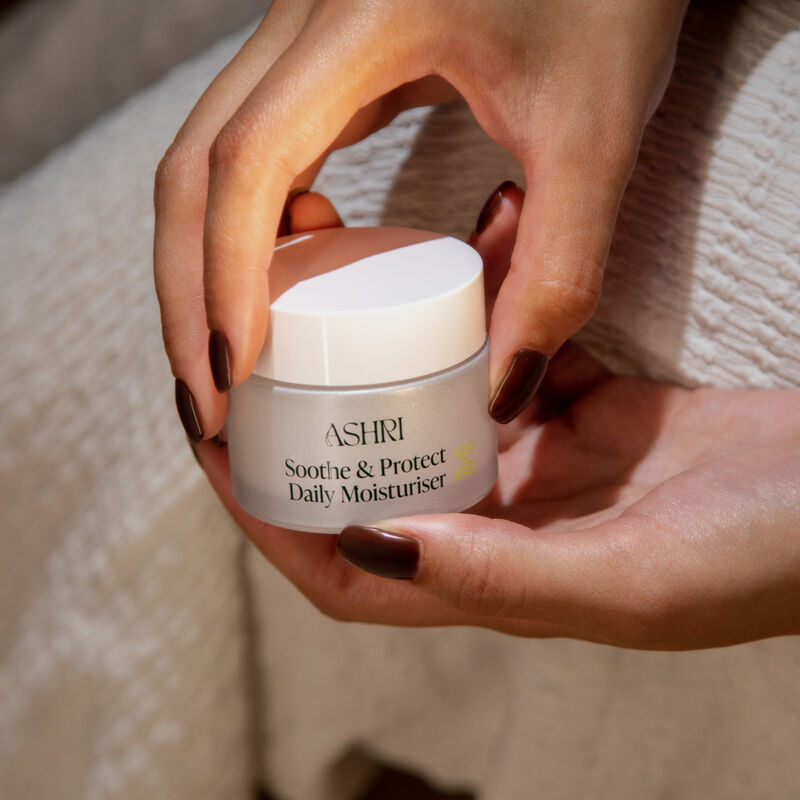 ashri skin soothe & protect daily moisturiser