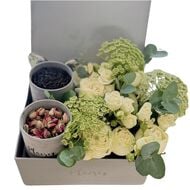 Luxury Floral Chai Box faces luxury floral chai box