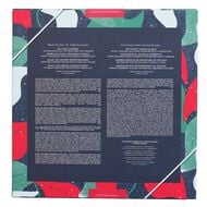 Black Tea Set faces black tea set