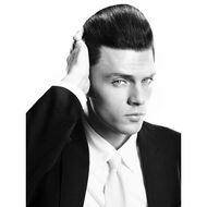 faces heavy hold pomade