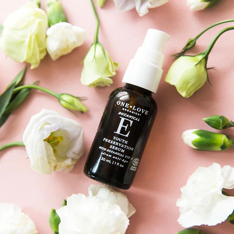وان لوف اورجانيكس سيروم الحفاظ على الشباب بفيتامين إي بوتانيكال إي 30مل