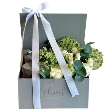 Luxury Floral Chai Box faces luxury floral chai box