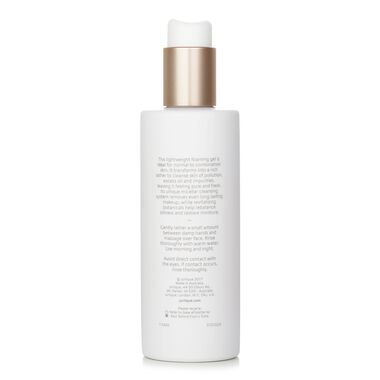 faces revitalising cleansing gel with purifying peppermint