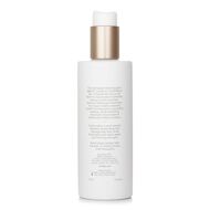 Revitalising Cleansing Gel With Purifying Peppermint faces revitalising cleansing gel with purifying peppermint