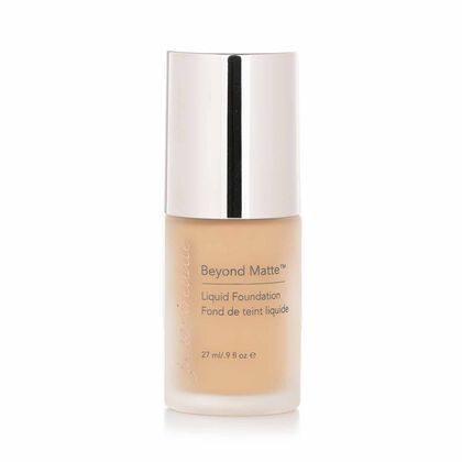 Beyond Matte Liquid Foundation