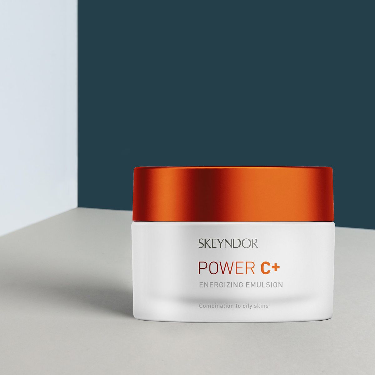 Power New Energizing Emulsion Combination To Oily Skins