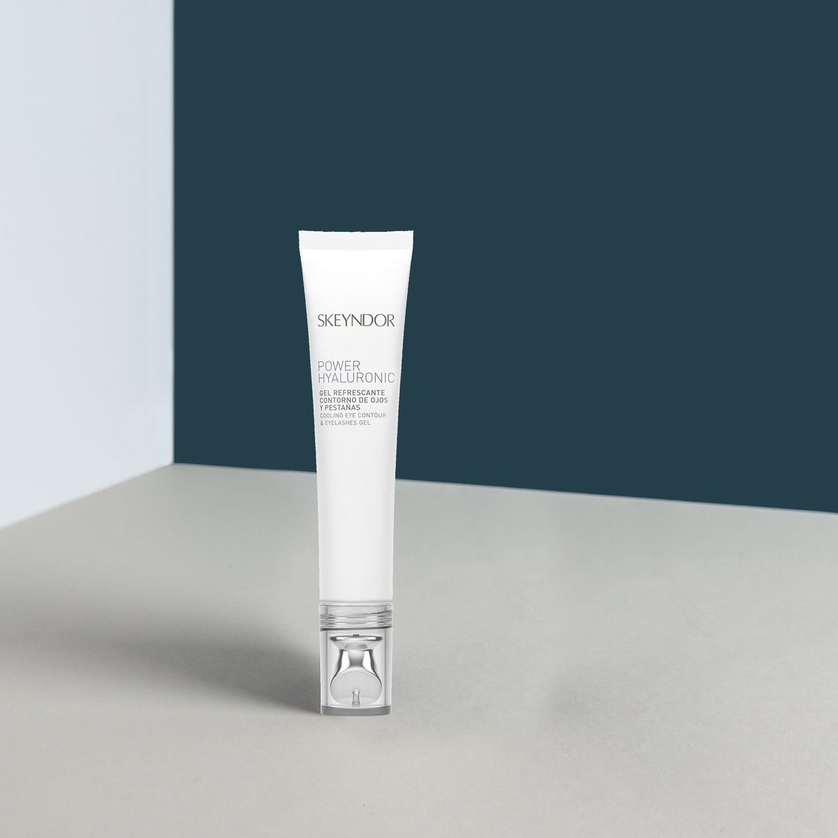 Power Hyaluronic Cooling Eye Contourand Eyelashes Gel
