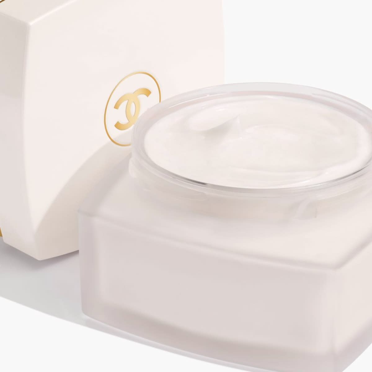 Coco Mademoiselle Silky Body Cream