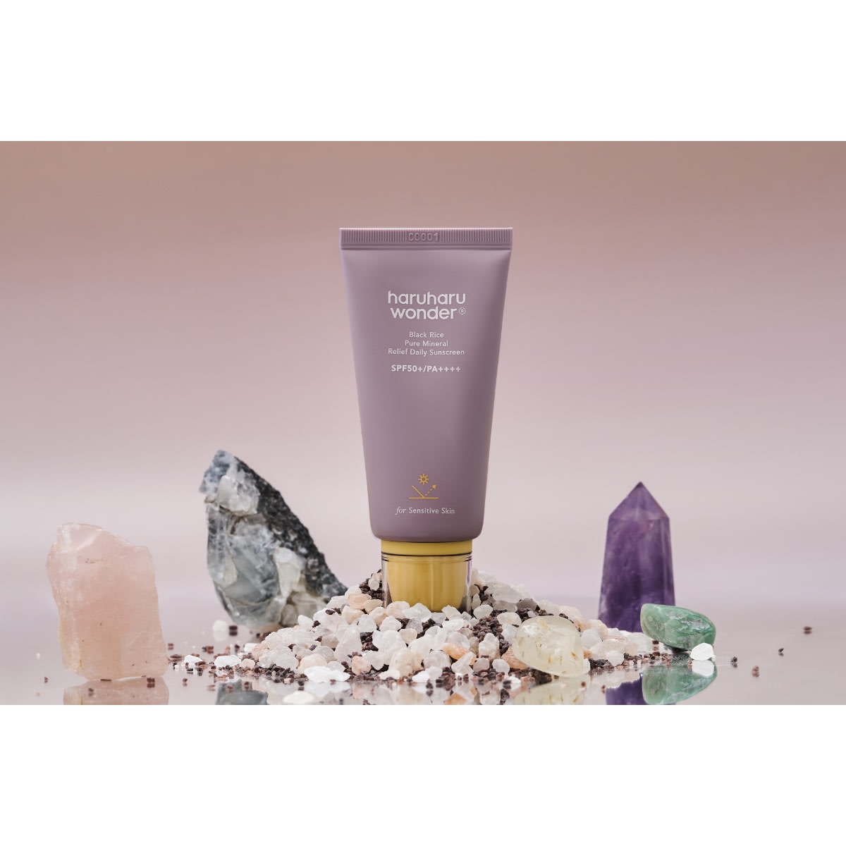 Black Rice Pure Mineral Relief Daily Sunscreen Spf50+/pa++++